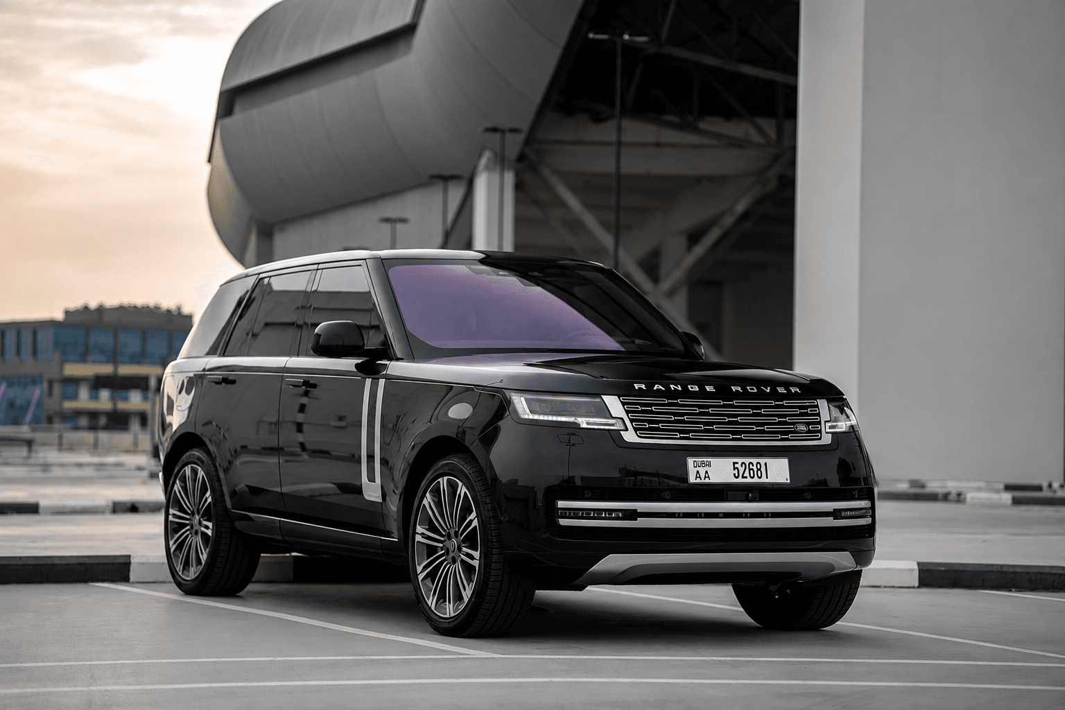 Land Rover Vogue image