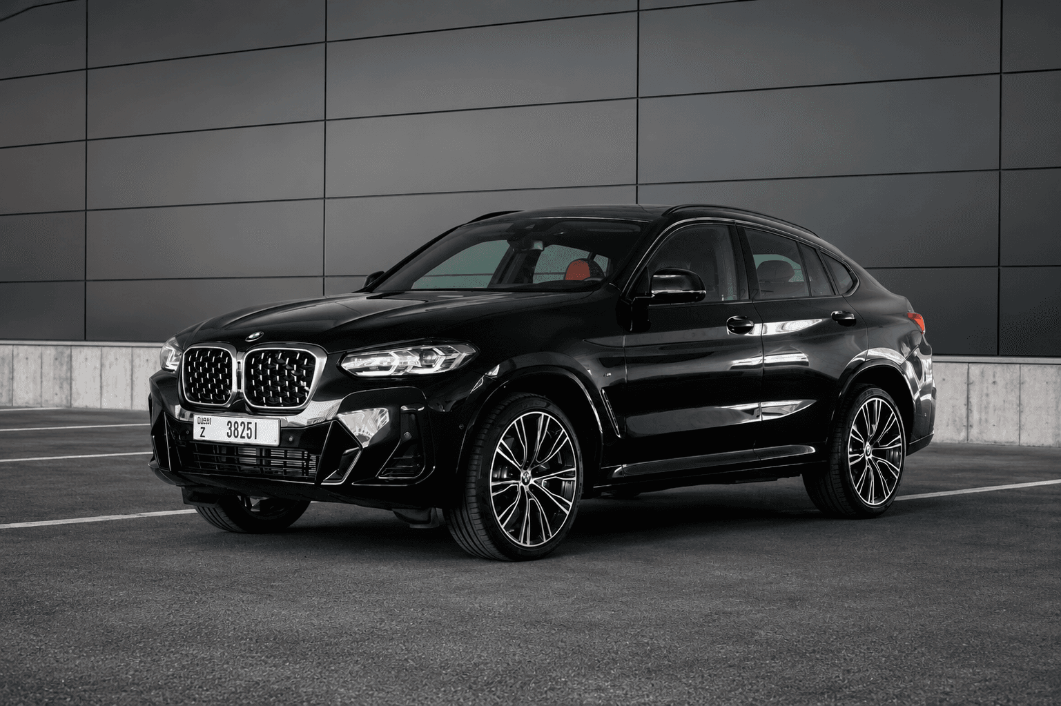 BMW X4 image